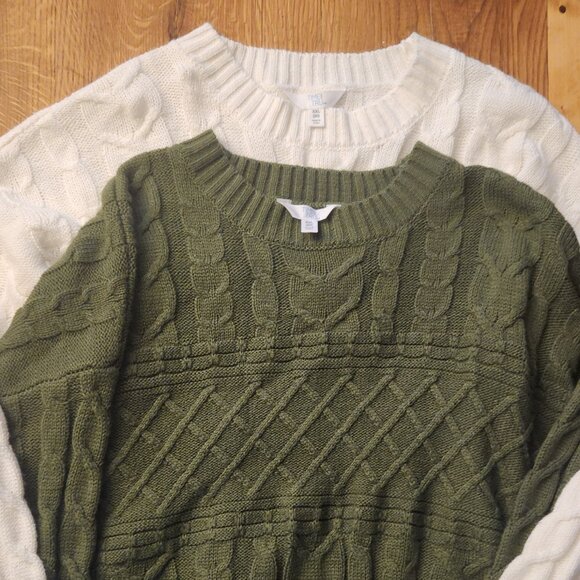 Time and Tru Sweaters - 2 Cable Knit Sweaters Christmas Tree Green and Snow White